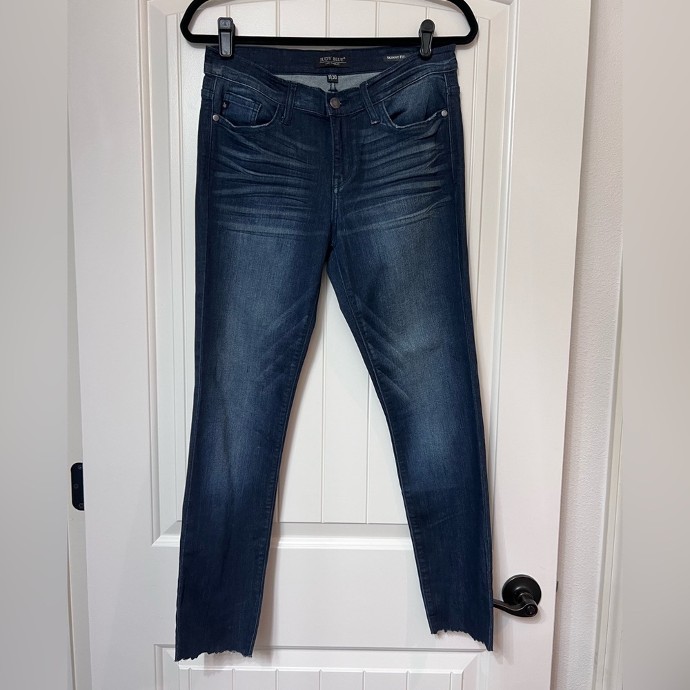 JUDY BLUE Hi rise raw edge hem skinny jeans, dark wash, size 11